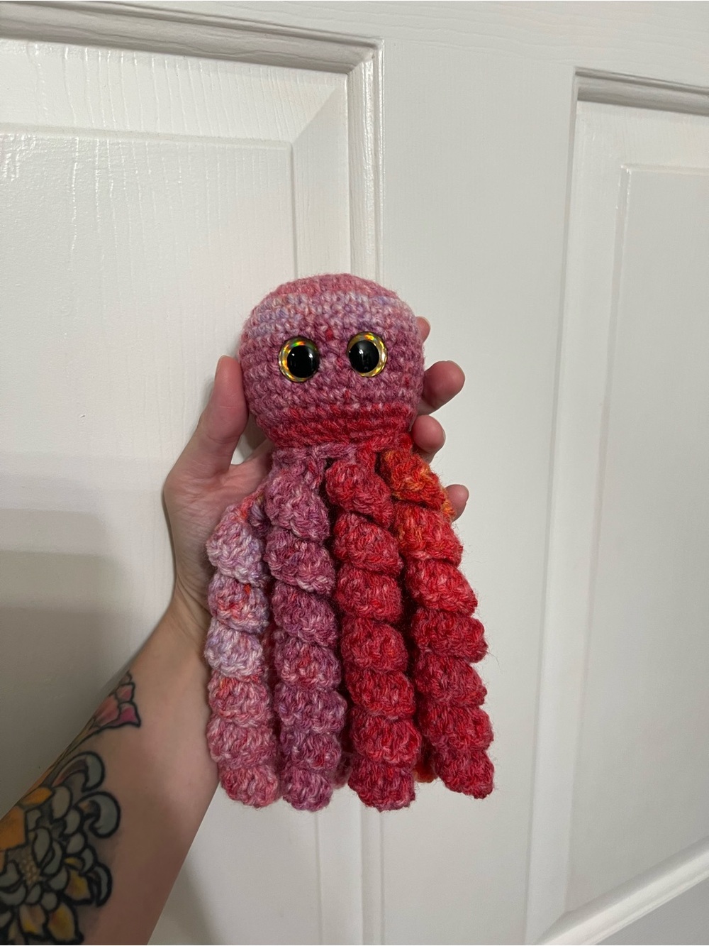 Ombré Crocheted Ocotpus 🐙 - Picture 4 of 6
